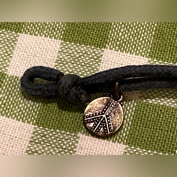 WOMEN’S LUCKY BRAND “PEACE” BRACELET. - Picture 8 of 12
